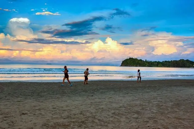 Lanta Cha Da Resort - Plaj