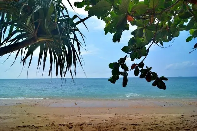 Lanta Emerald Bungalow - Plaj