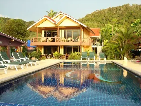 Lanta Garden Home