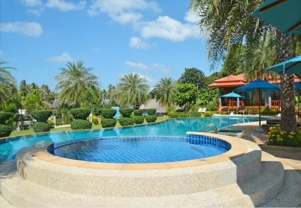 Lanta Lapaya Resort