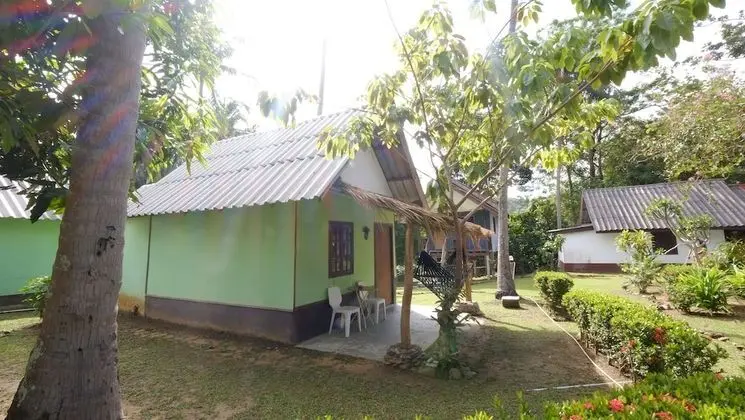 Lanta Sunmoon Bungalow