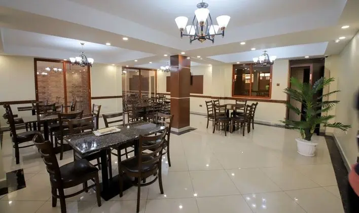 Lantern Serviced Apartments - Yerinde Yemek
