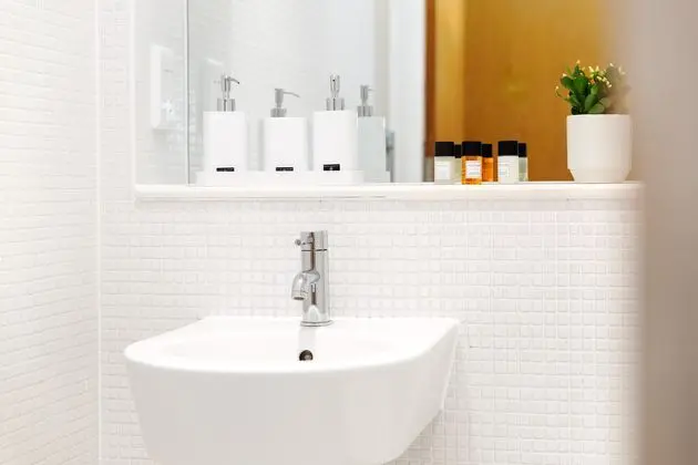 Lanterns Court Two-Bedrooms Apartments