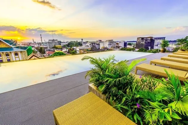 LAO POET HOTEL