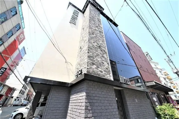 LAON HOTEL