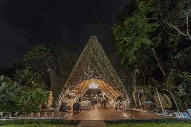 Lapalapa Beachfront
