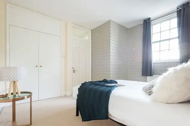 The Lapis Lounge - Large 3BDR House at River Avon