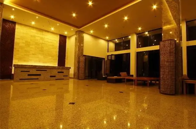 Laprima Hotel Komodo - Lobi