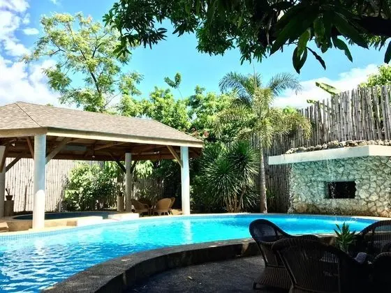 Lapu Lapu Cottages and Restaurant - Havuz