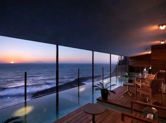 Laqua Charme & Boutique