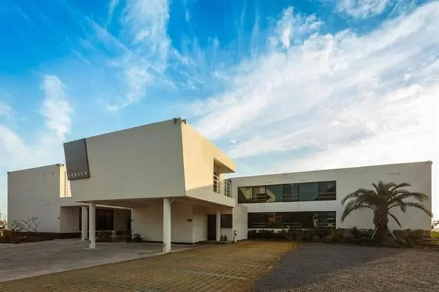 Lareem hotel