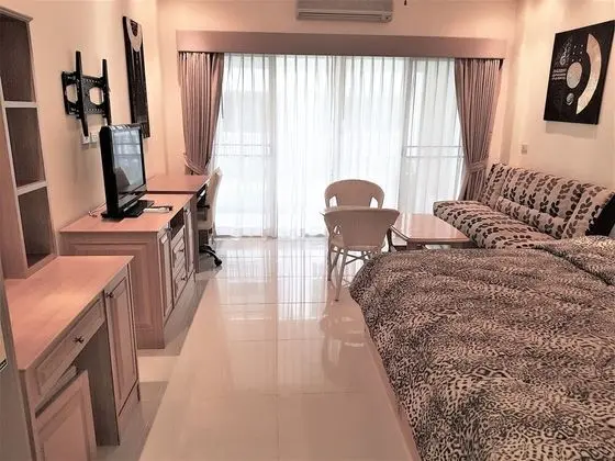 Large 1st Floor Studio Condo at Baan Suan Lalana - Oda