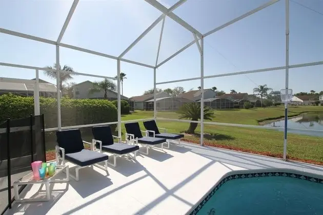 Large 5 bed Villa With South Facing Pool Overlooking Water - Havuz