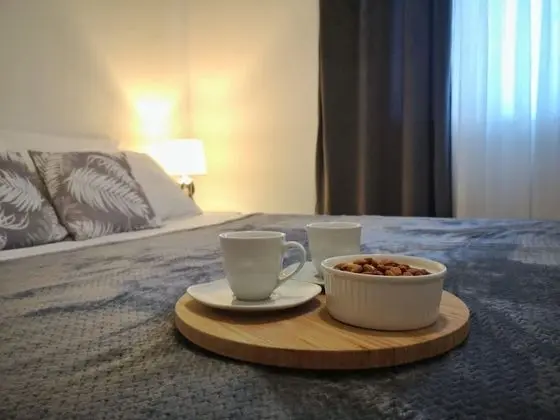 Large 95 m2 apt w. the sea View, Balcony and gar - Oda