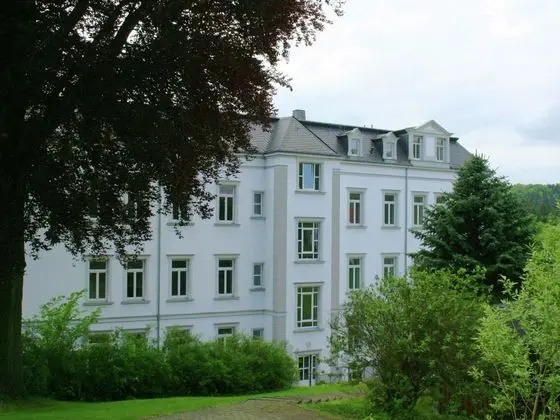 Large Apartment in a Villa With Garden in Borstendorf - Dış Mekan