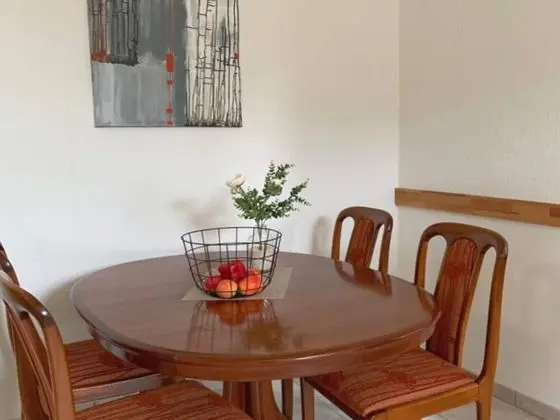 Large Apartment in a Villa With Garden in Borstendorf - Yerinde Yemek