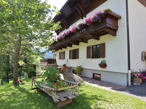 Large Apartment in Maria Alm With Terrace - Dış Mekanlar
