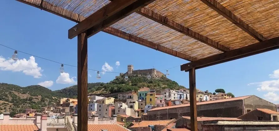 Large, Authentic 2-bed Apartment, Panoramic Views