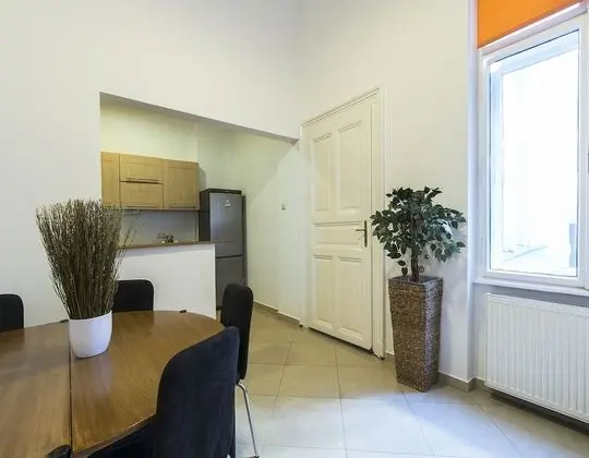 Large Central Apartments Kálmán Imre - Oda Düzeni
