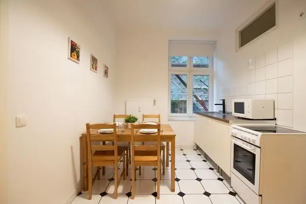 Large City Center Apartment