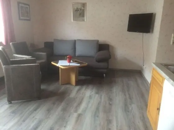 Large Detached Holiday Home in Hesse With Private Garden and Terrace - Oda Düzeni