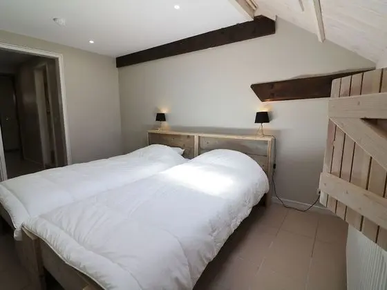 Large Detached House, Large Playroom, Each Bedroom has its own Bathroom - Oda