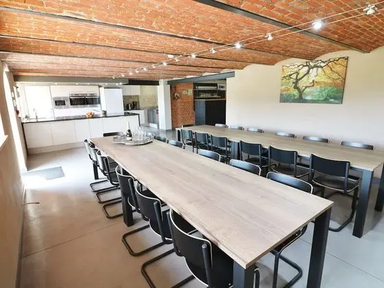 Large Detached House, Large Playroom, Each Bedroom has its own Bathroom - Yerinde Yemek