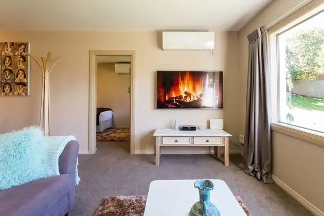 Large Distinctive AND Spacious Family Home - Oda Düzeni