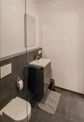 Large Flat In The Heart Of The City Center - Parking - Banyo Tipleri