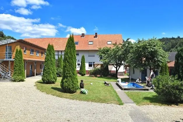 Large Holiday Home in Kellerwald-edersee National Park With Balcony and Terrace - Dış Mekan