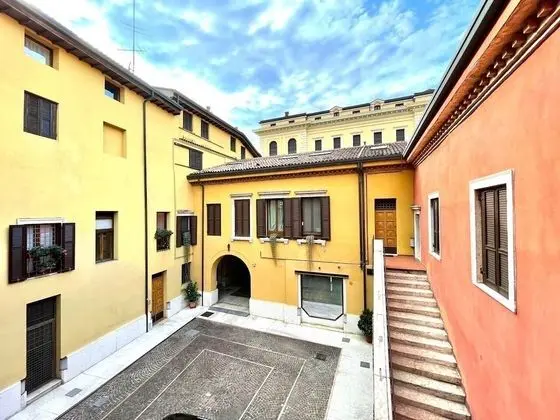 Large modern 2-storey house in the heart of Verona - Dış Mekan