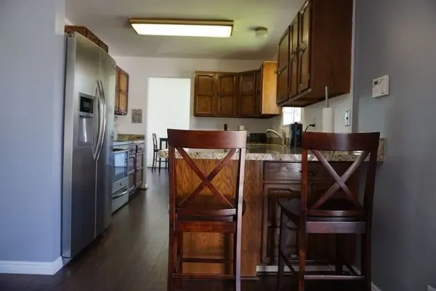Large Room near UVU & BYU - Yerinde Yemek