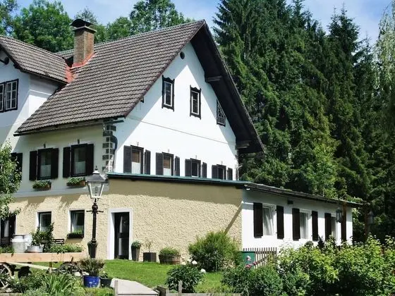 Large Semi-detached House Between Lake Weissensee and Nassfeld ski Area