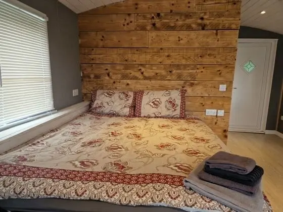 Large Shepherds Hut - Riverview - Oda
