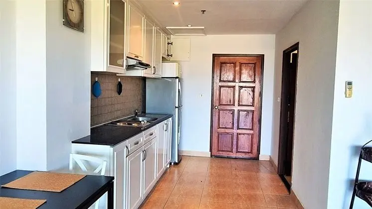 Large Studio Condo Jomtien - Mutfak
