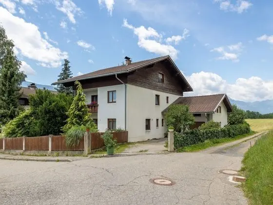 Large Well-kept Flat in Seeboden With Private Pool