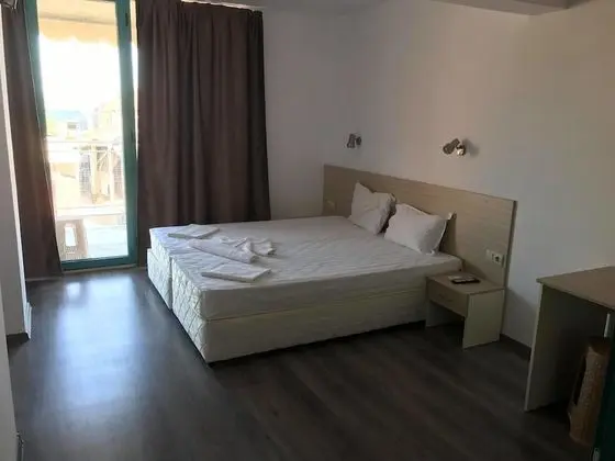 Hotel Largo - Öne Çıkan Resim