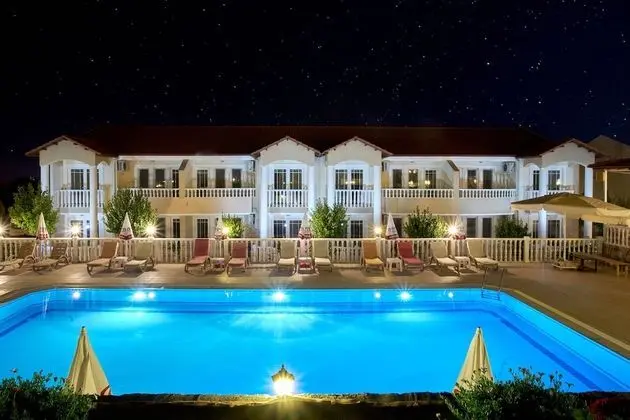 Larimar Suite Hotel - Havuz