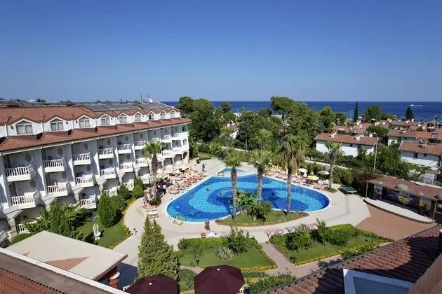 Larissa Sultan Beach