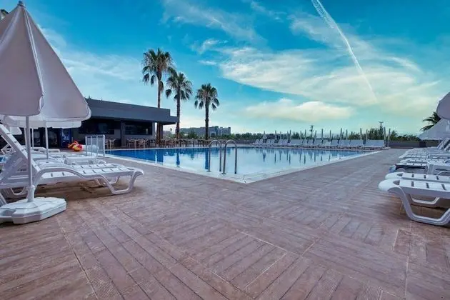 Laristone Suite Spa Hotel - Havuz