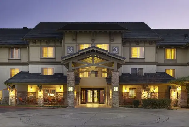 Larkspur Landing Folsom - An All-Suite Hotel