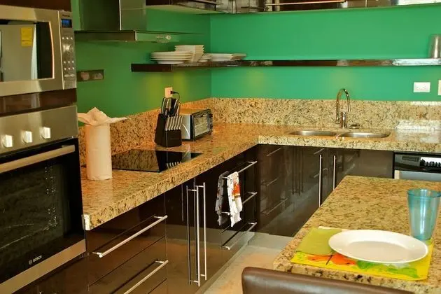 Las Brisas Condominios - Mutfak