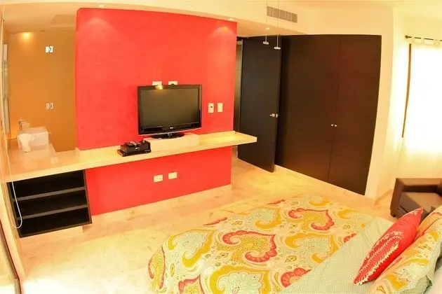 Las Brisas Condominios - Oda