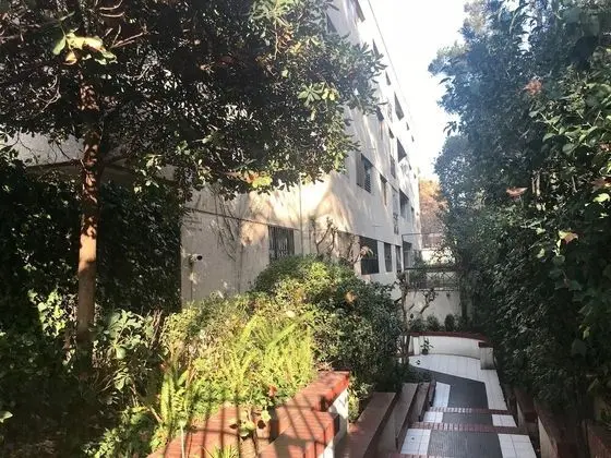 Las Camelias cerca de Costanera Center
