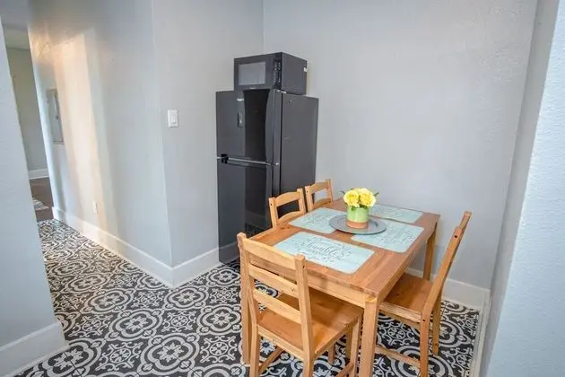 Las Carolinas #4 Cozy 1br/1ba Sleeps 5 - Yerinde Yemek