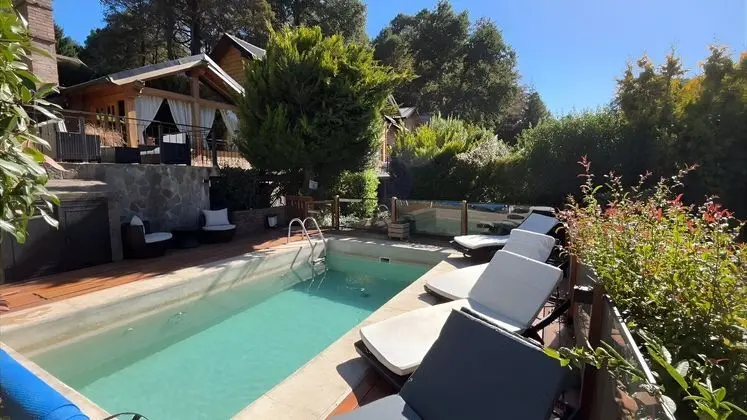 Las Cumbres Apart. & Suites 