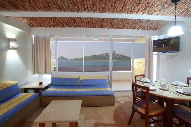Las Flores Beach Resort - Oda