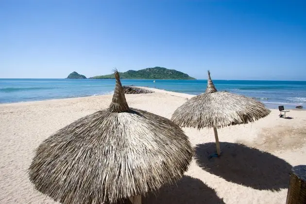Las Flores Beach Resort - Plaj