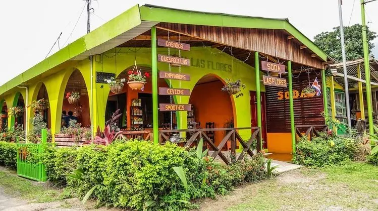 Hotel Las Flores Fortuna - Dış Mekan