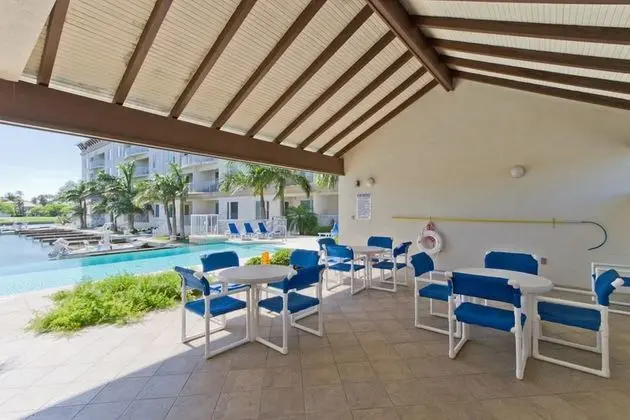 Las Marinas Condominium 401 - Havuz